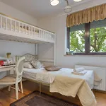 Charmante Familienvilla Fuer 14 Personen In Der Naehe Von By Interhome 度假居 *