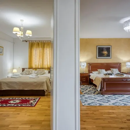 Charmante Familienvilla Fuer 14 Personen In Der Naehe Von By Interhome Vikendica Porec