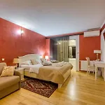 Charmante Familienvilla Fuer 14 Personen In Der Naehe Von By Interhome Дом отдыха Пореч