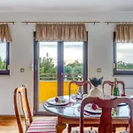 Charmante Familienvilla Fuer 14 Personen In Der Naehe Von By Interhome *