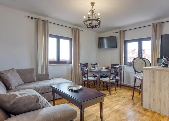 Charmante Familienvilla Fuer 14 Personen In Der Naehe Von By Interhome Casa vacanze